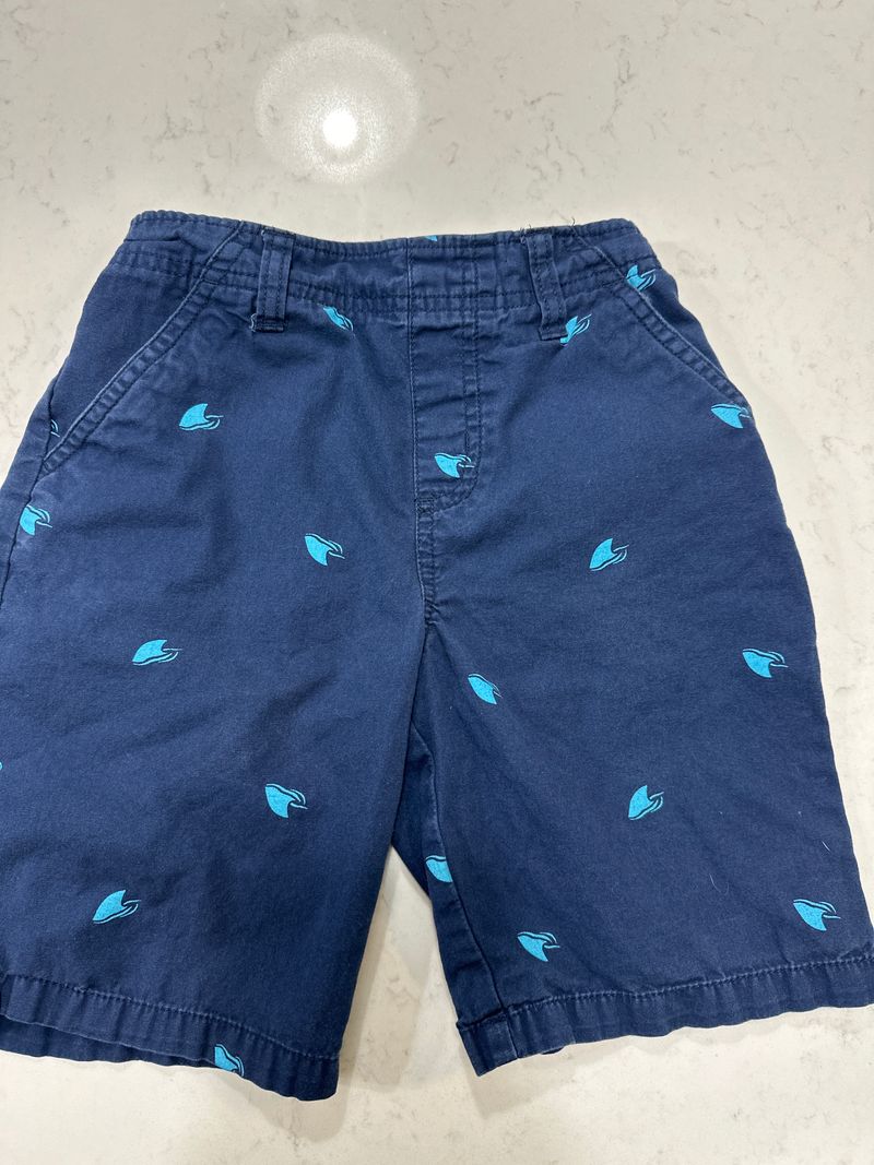 365 Kids size 6 shorts with fins  6