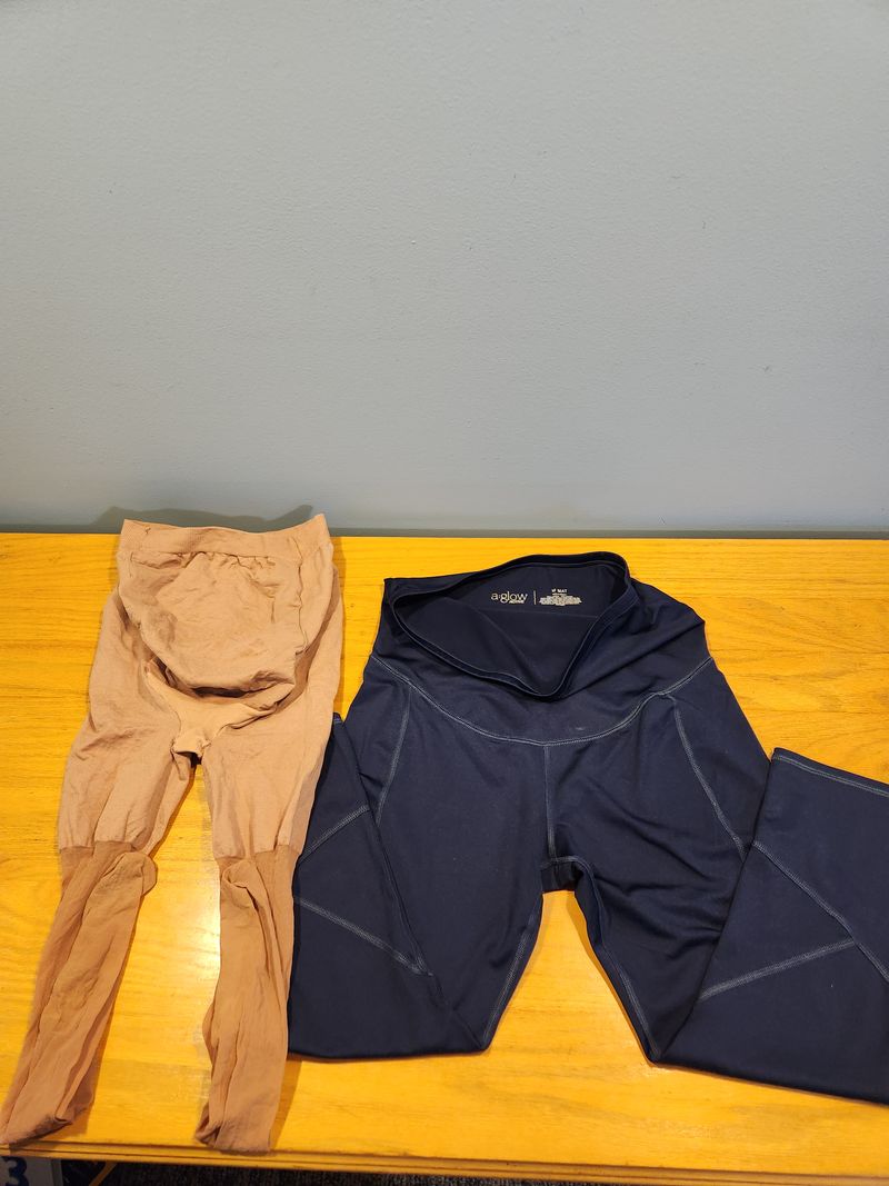 A glow active, assets 1blue leggings, 1 pair pantyhose Women's Med 8-10