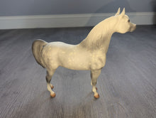 Load image into Gallery viewer, Breyer Horse, Model #839, Mold#211 mint condition, 1991-94 Light dapple Gray Proud Arabian stallion Figures and Animals
