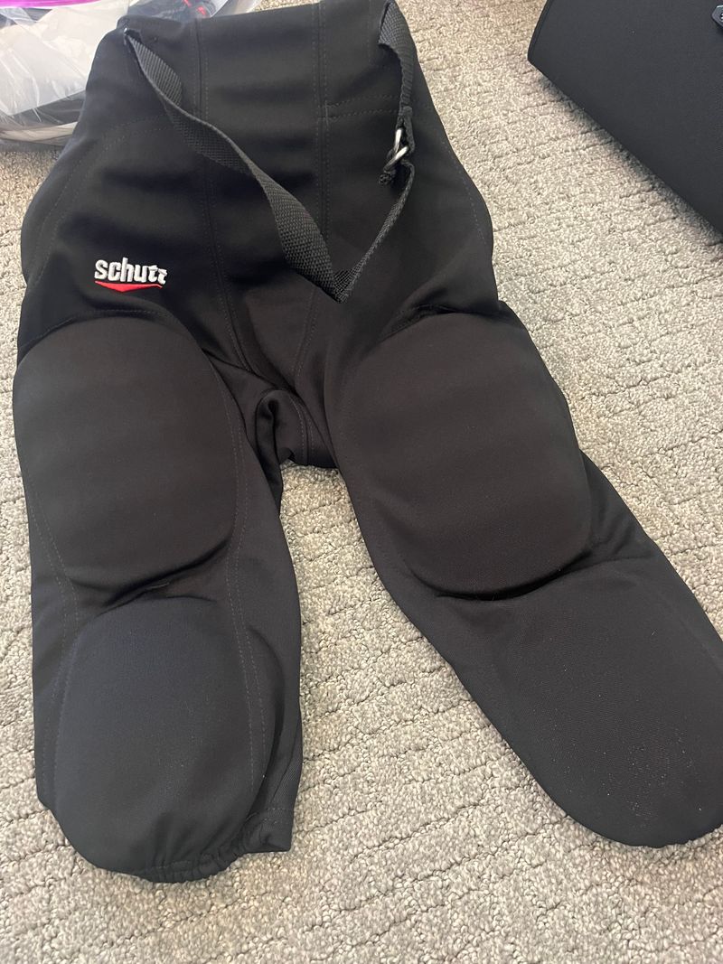 Schutt 1 of 2 Youth Integrated Football black XL black NWOT