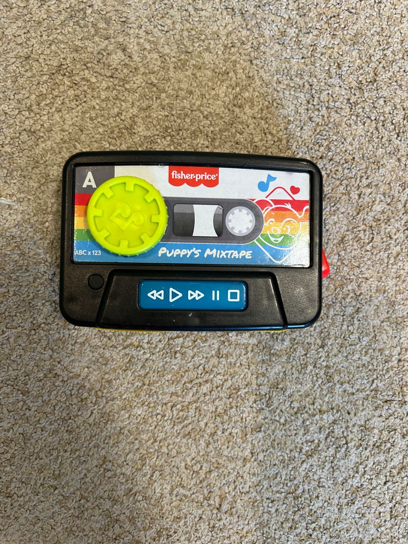 Fisher Pice Puppy's Mixtape-Music Infant