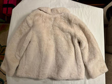 Load image into Gallery viewer, Dillards Edgehill Collection Faux Fur Jacket LIKE NEW! Girls size 4/5 ivory faux fur jacket, lined, buttons 4T
