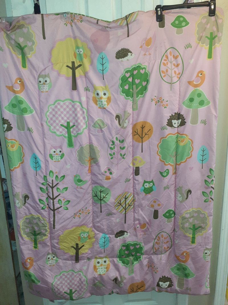 Circo - double sided toddler blanket owl design/green polka dot- approx. 40