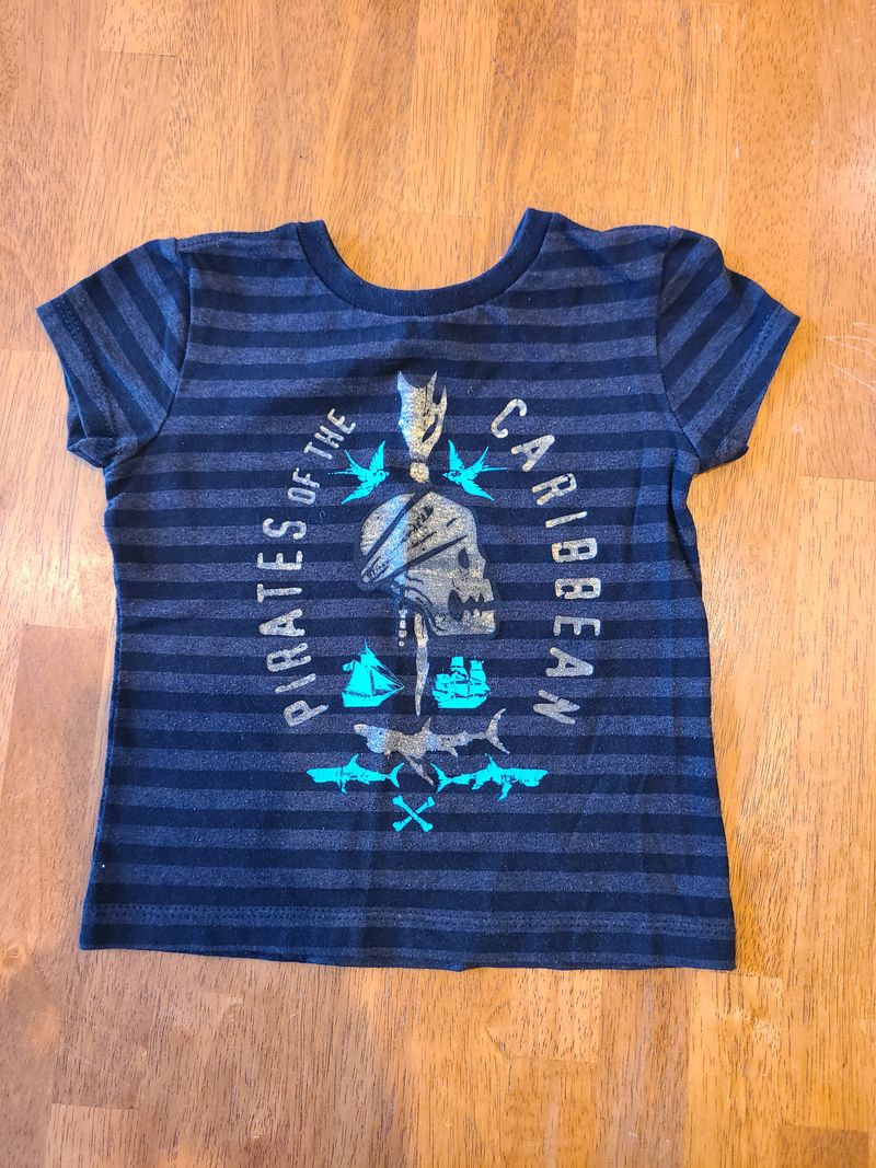 Disney xxs 2-3 SMR Pirates of the Caribbean shirt  2T