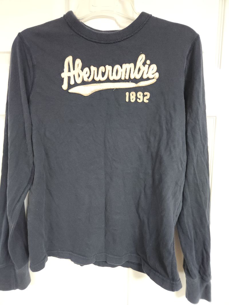 Abercrombie Navy long sleeve 14