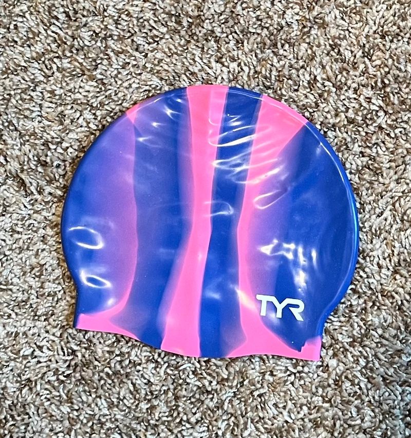 TYR Adult silicone swim cap