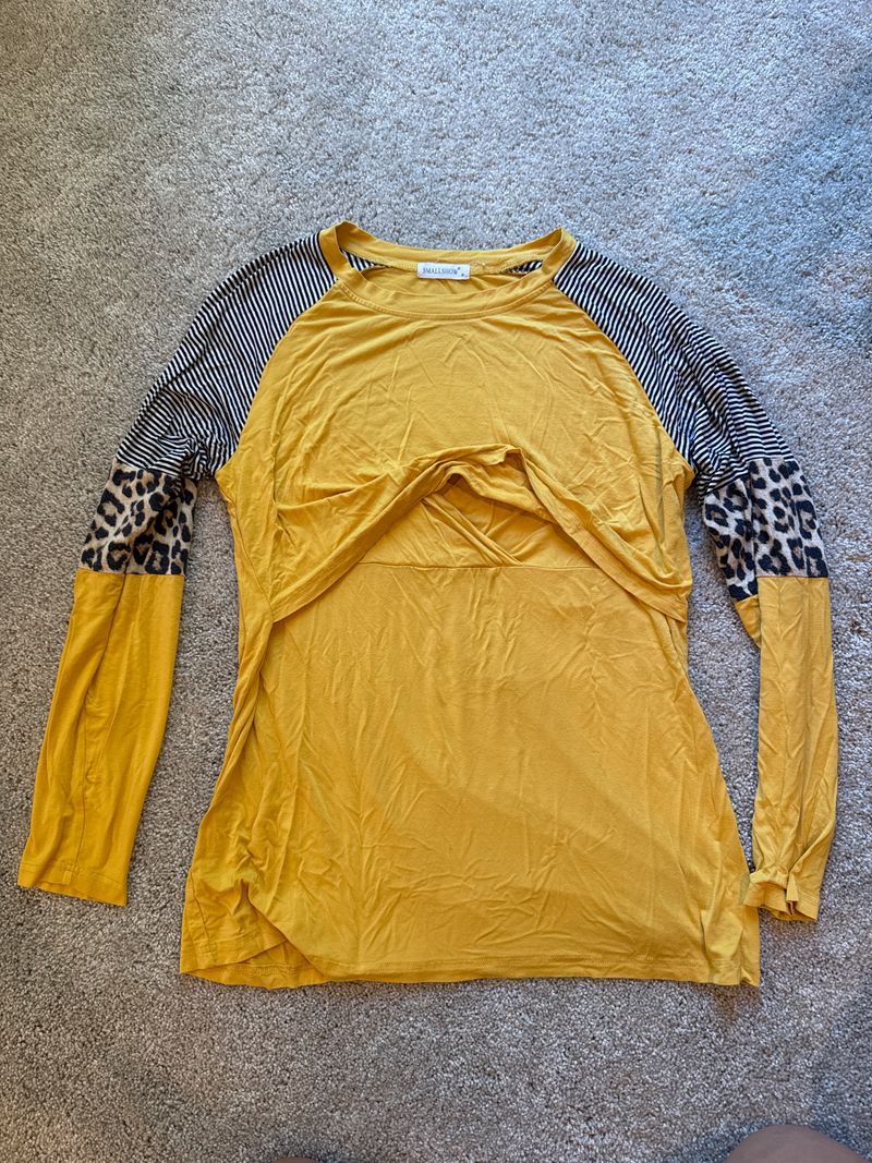 Smallshow Breastfeeding long sleeved shirt size M Yellow long sleeved modal rayon fabric shirt with lift flap acces