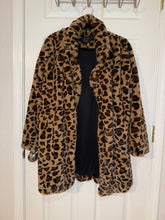 Load image into Gallery viewer, Love Tree Cheetah print, very soft coat Women&#39;s - L
