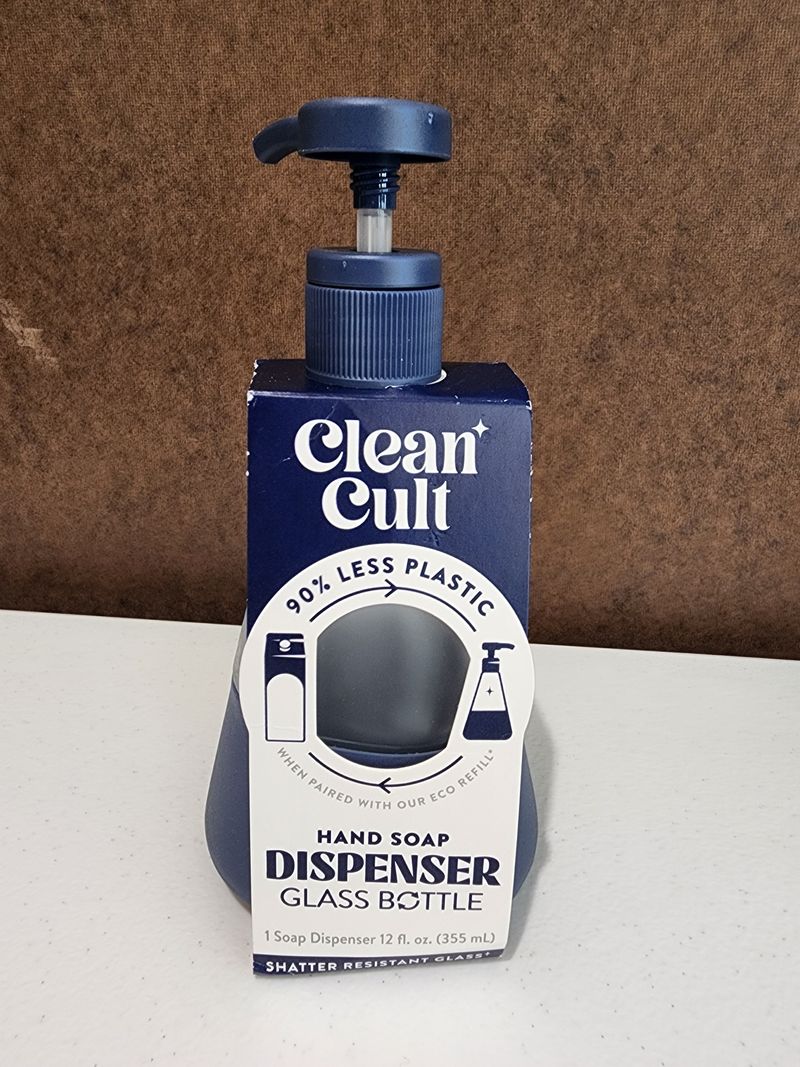 glass Blue soap dispenser - not foaming