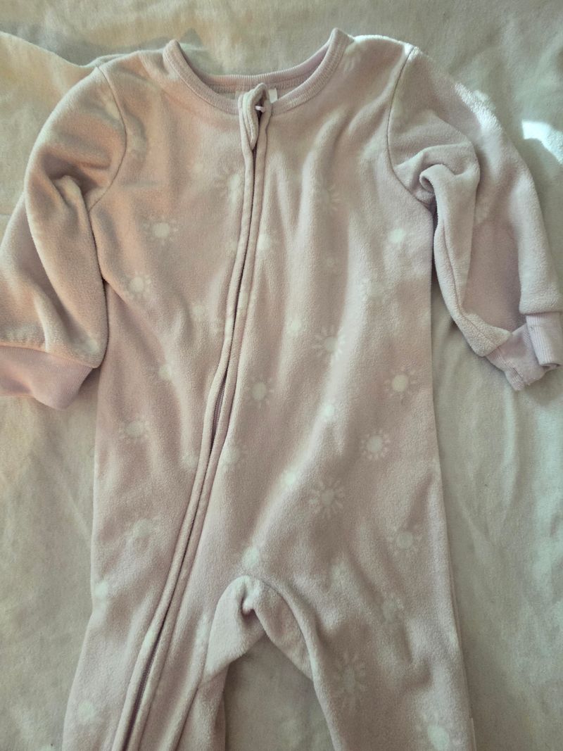 3/6 gerber Very light pink sleeper 3 Months