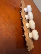Load image into Gallery viewer, 4 knobs White with periwinkle circle
