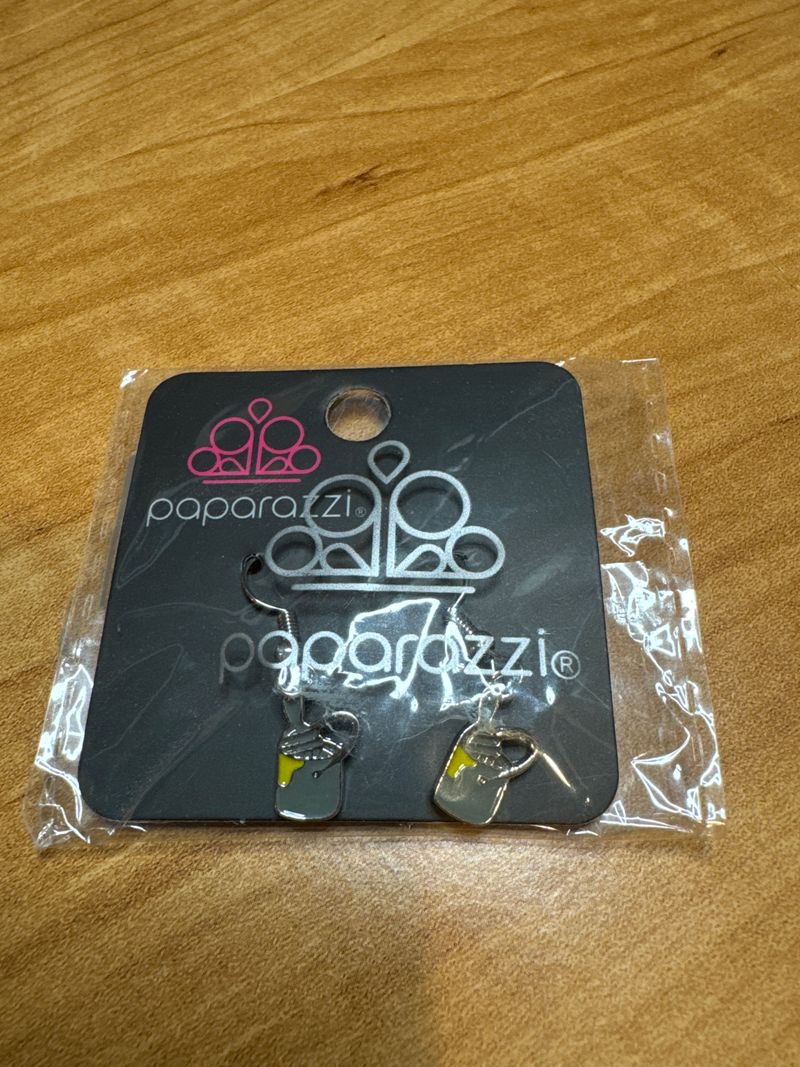 Parazzi New yellow paint bucket w/ paint brush earrings