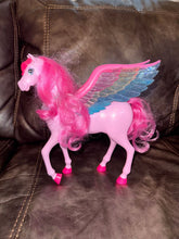Load image into Gallery viewer, Barbie Barbie winged Pegasus toy. Lights and sound work! Figures and Animals
