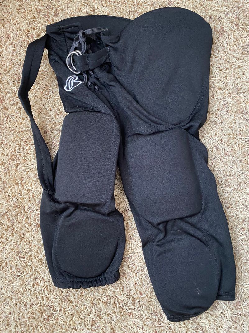 Black Russel Football Pads Youth Medium