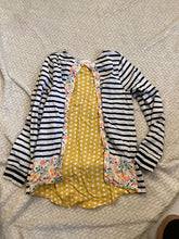 Load image into Gallery viewer, 435 by Joanne Gaines Black and white stripe top 8
