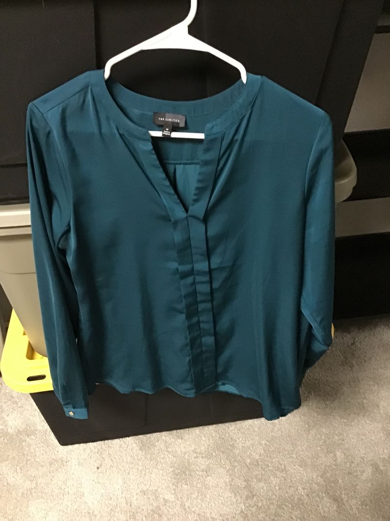 Limited Teal Shirt Great for holiday parties Women's - M