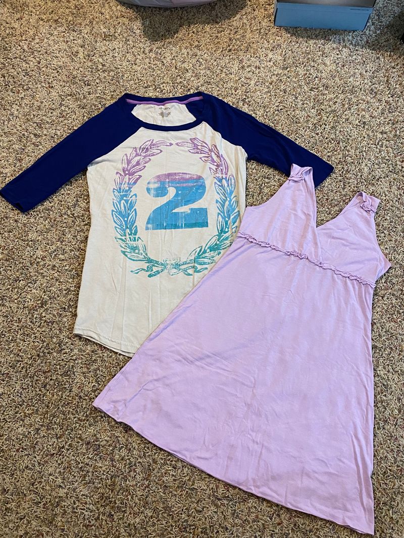 2 Nightgowns Size Large