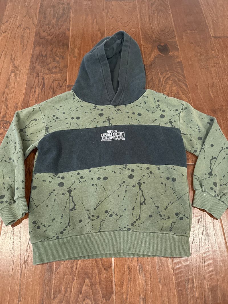 H&M green hoodie  6