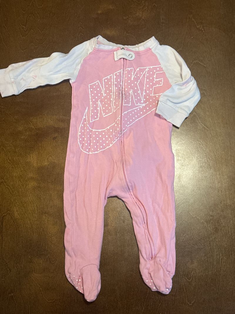 Nike 9 month pink sleeper with zipper Nike 9 month pink sleeper with zipper 6 Months