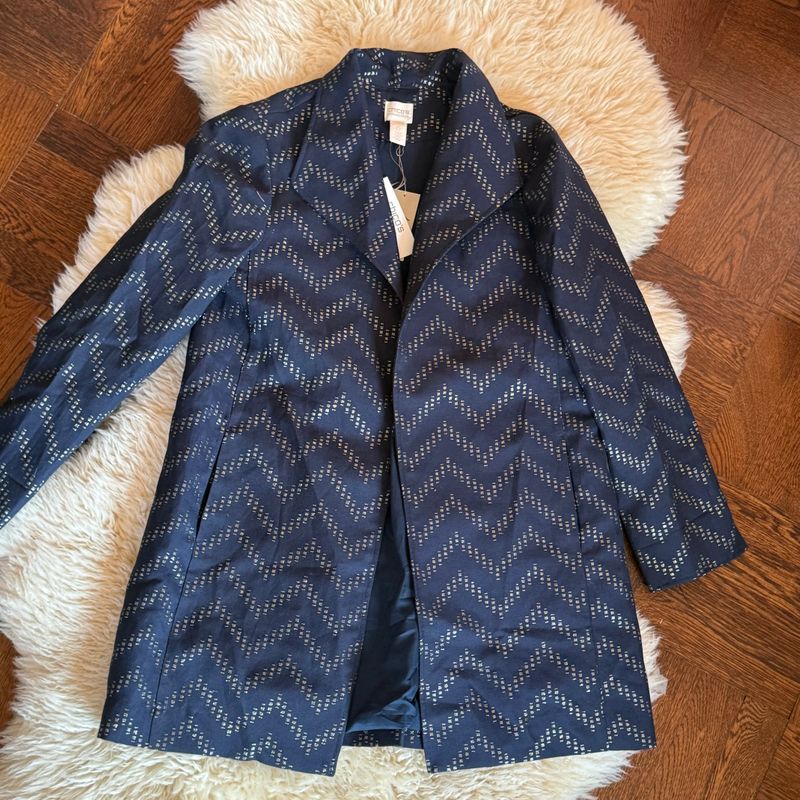 NWT Chicos traveler collection navy and gold Longline jacket. Tagged chicos size 0 which is like a 4/6 Women's - M