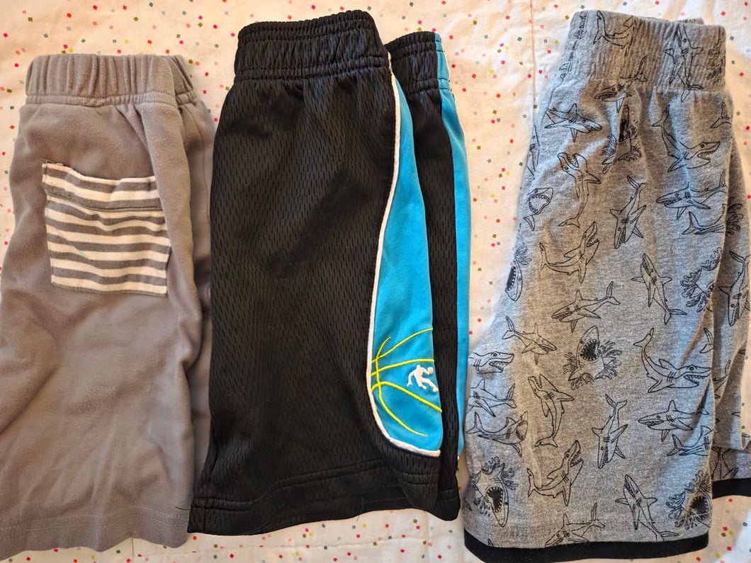 4/5 T Grey black and SHARKS! 4T