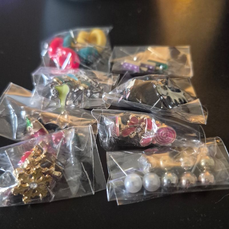 20 pair earrings NIB snowflake, donut, butterfly