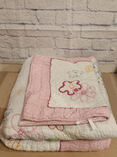 Load image into Gallery viewer, Pottery Barn Kids Twin Pink and white Flower quilt-thick Twin
