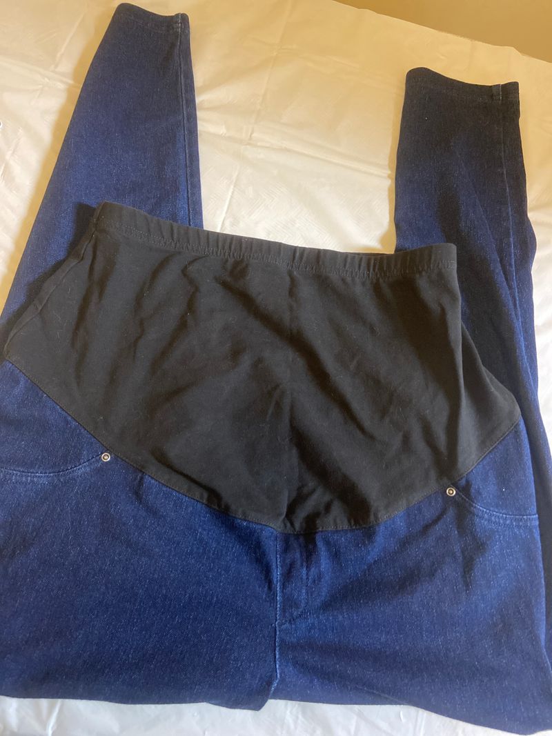 Time and Tru Dark Jeans skinny leg Women's Large 12-14