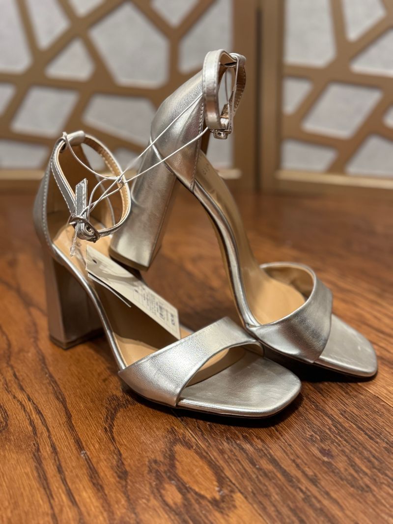 A New Day Silver Heels with Tags NWT, womens 8 shoes, retail $30 8 (Adult)