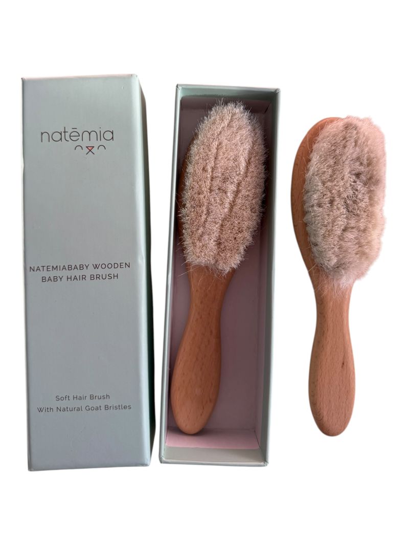 2 infant bristle brushes, brand new 2 infant bristle brushes, brand new Bathing