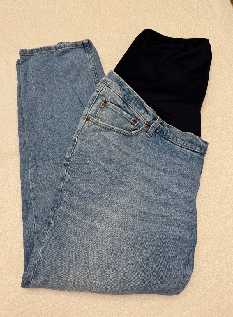 Abercrombie Maternity jeans Size 16/33 long, straight leg, light stretch Women's XL 16