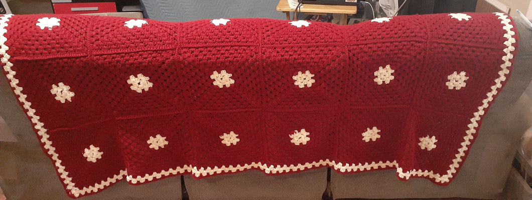 Handmade crochet/afghan red, white flower 63