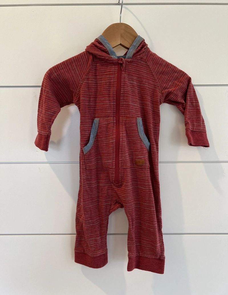 7 For All Mankind Hooded Zip-up Romper Size 3-6 Mo Maroon, GUC 6 Months
