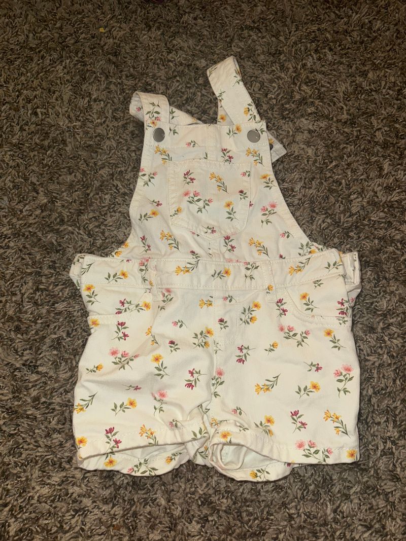 The children's place Never worn 2T