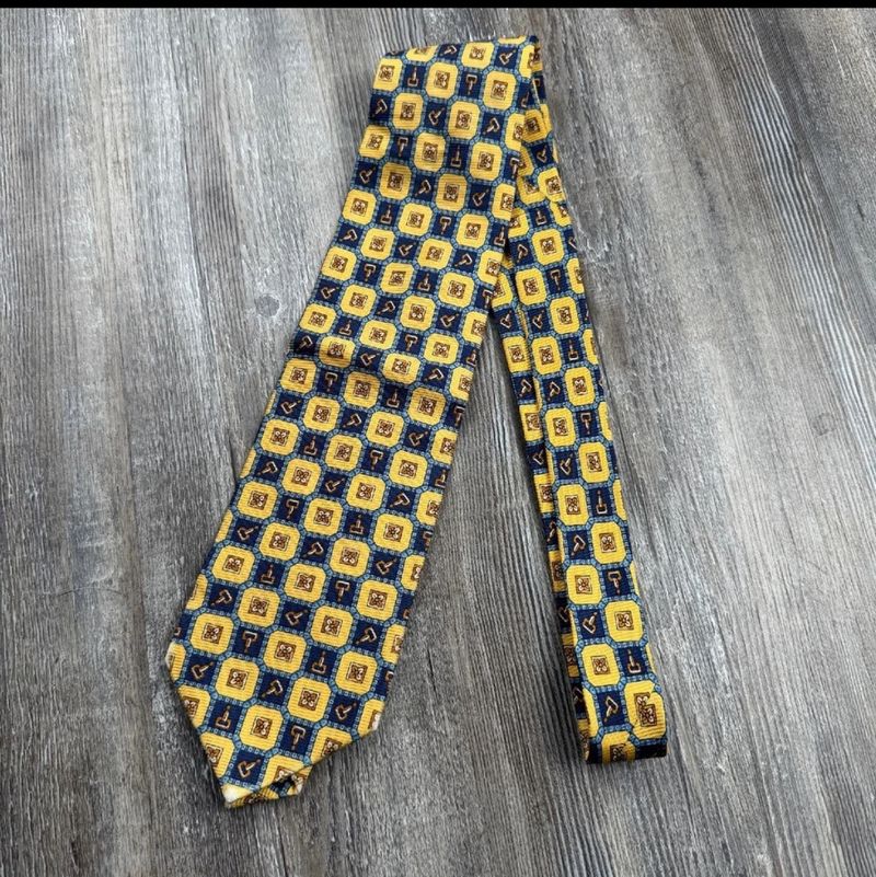 Uomo Uomo Seta Men's 10% Silk Tie 3.75