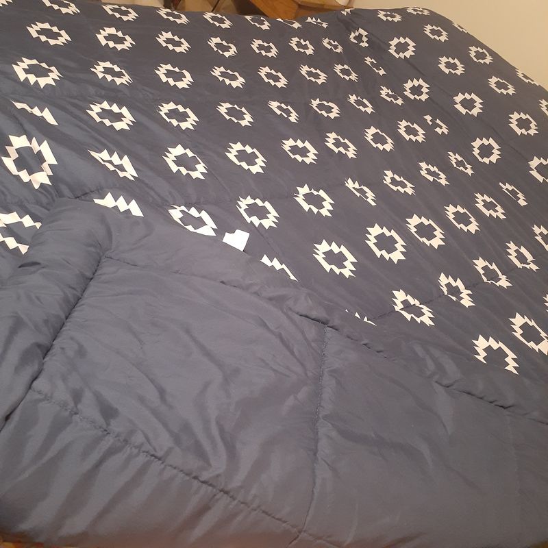 double sided comforter with storage bag blue Queen
