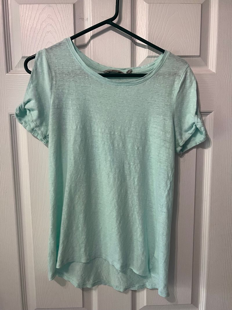 Athleta size Small, cold shoulder top Mint green color Women's - S