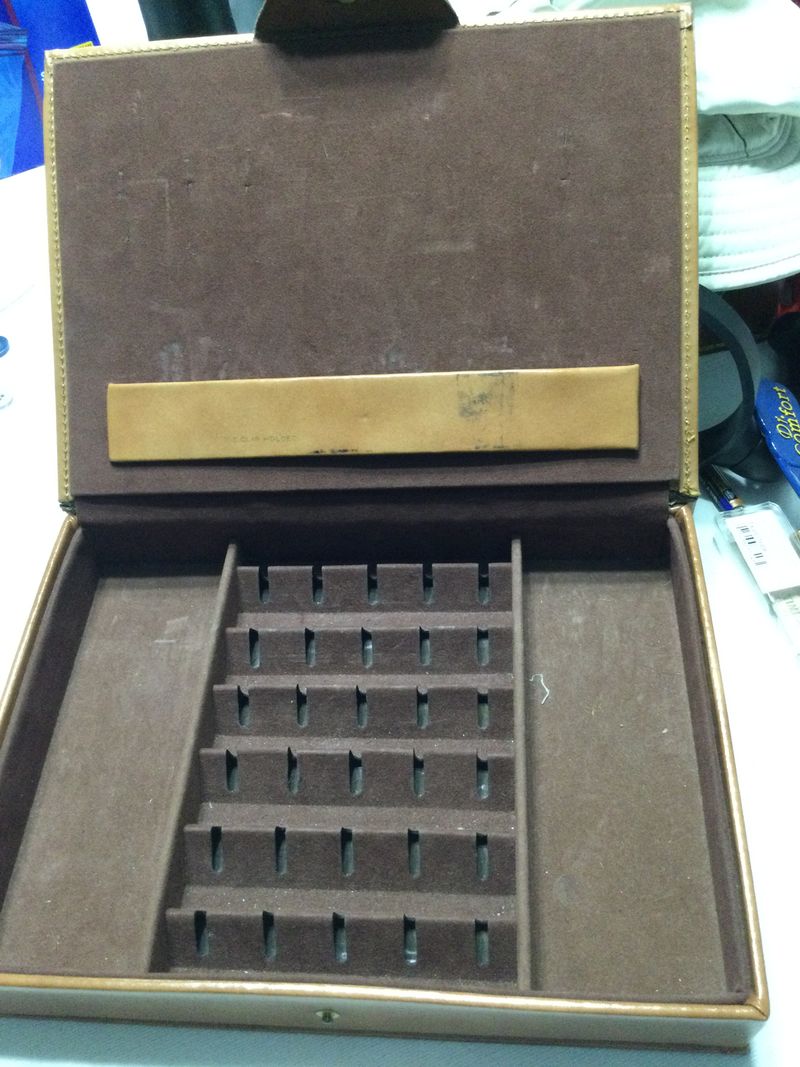 Holiday leather tie box normal for age Tie box with tie clip holder