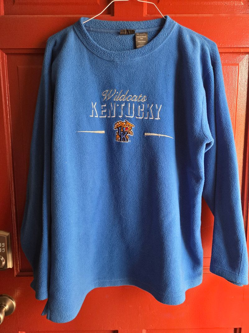 UK wildcats sweatshirt  Men's - L