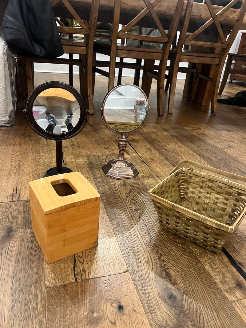 wicker basket, 2 standing mirrors, tissue holder basket - 9x5inches - mirrors - 14 inches tall