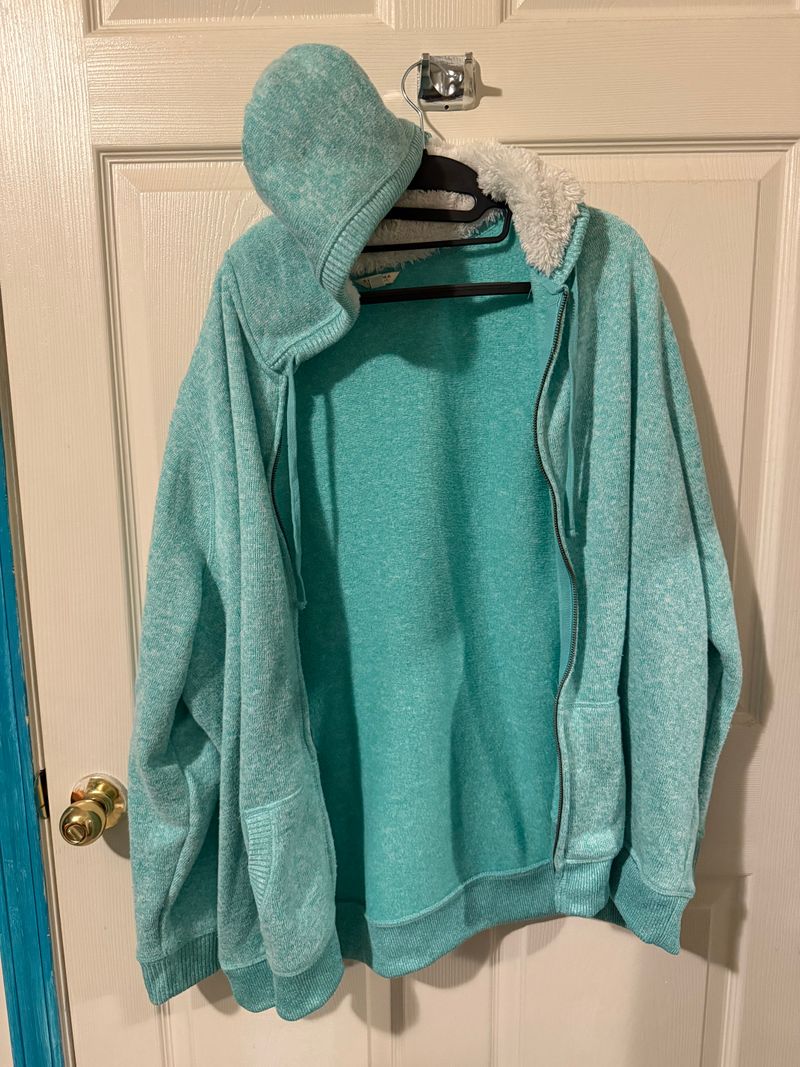 Sonoma hooded sweater jacket Teal worn a few times still in good condition Women's - XXL