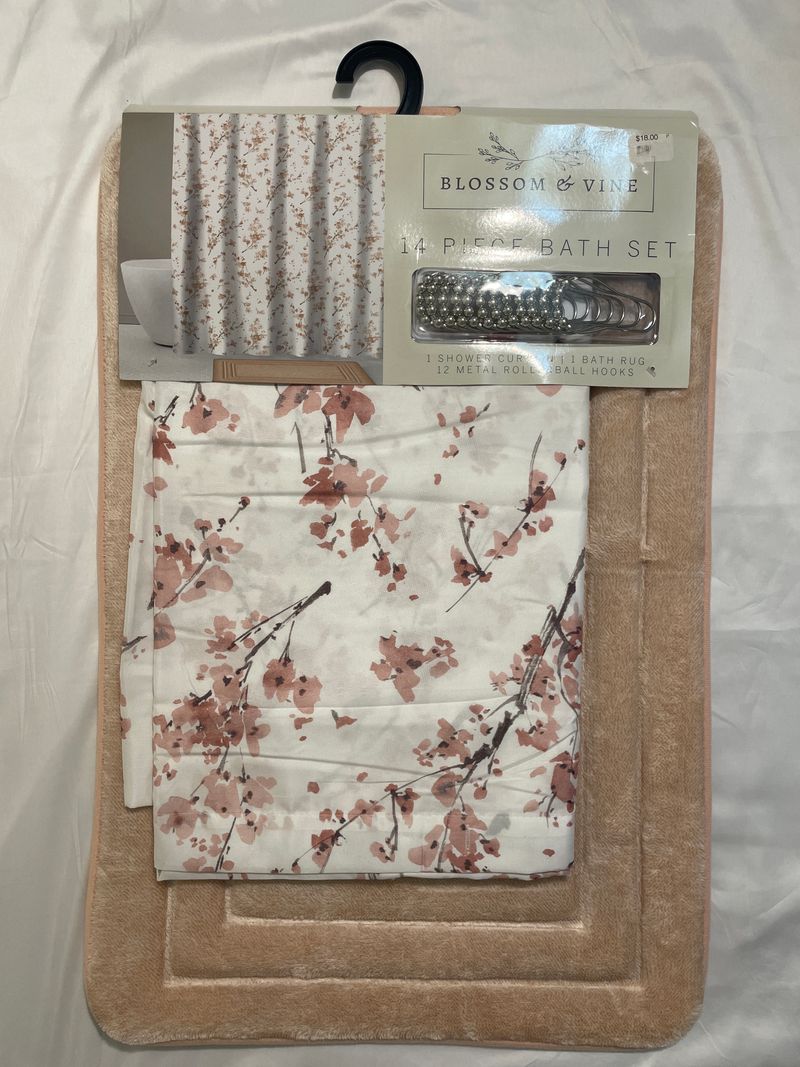 Blossom and vine NWT New shower curtain and soft rug set