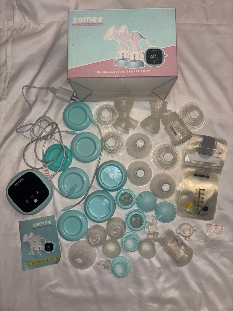 Zomee electric double pump with all parts 24/28mm Extra accessories New 20 medela breast milk bags