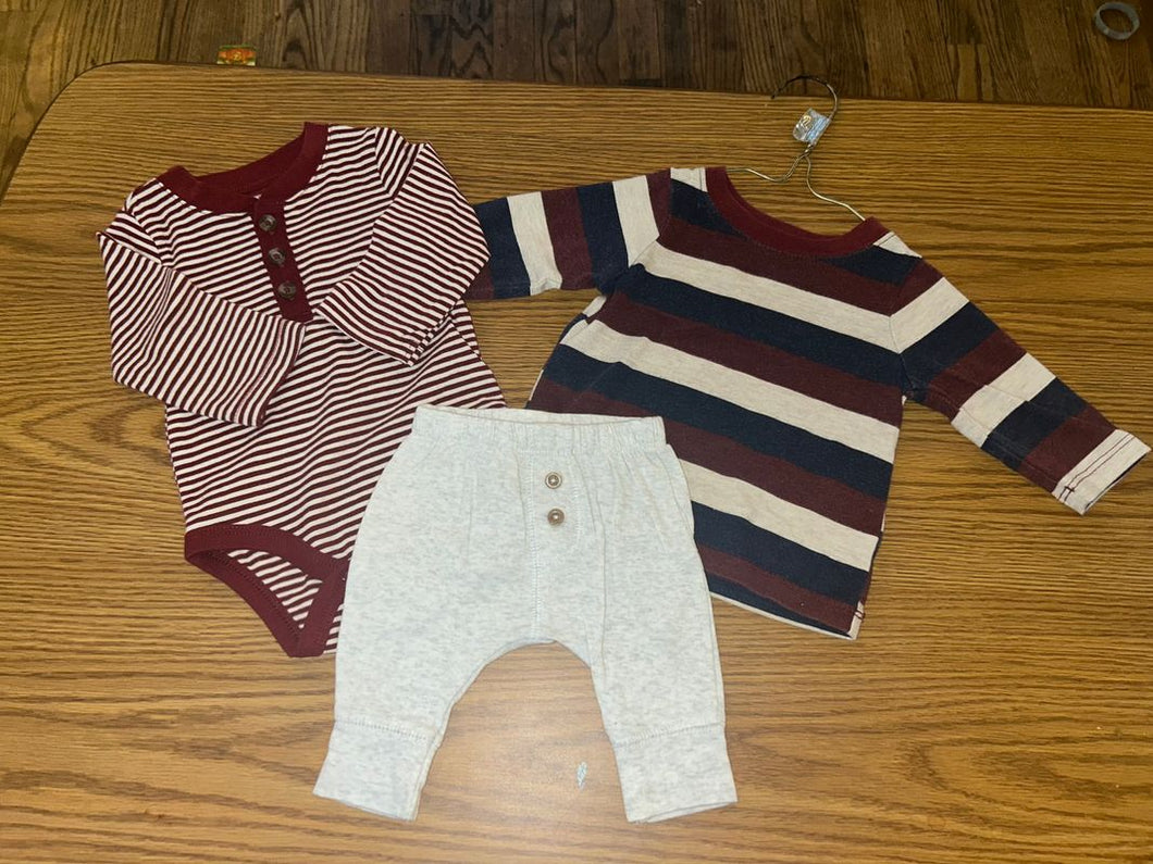 0to3months Gray pants, striped onesie, striped LS Newborn
