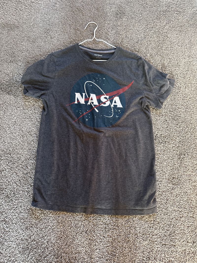 Old Navy Gray nasa shirt Men's - S