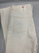 Load image into Gallery viewer, Lucky Brand NWT Lucky Brand high rise skinny white jean see photo for conditi Women&#39;s 12
