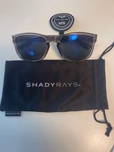 Load image into Gallery viewer, Shady Rays NWT sunglasses with fabric case Ultraviolet 400 giftable
