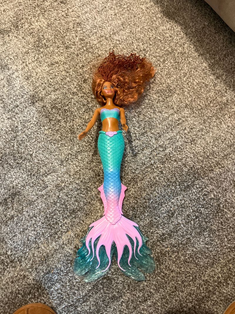 Disney Little mermaid plays music Dolls and Accessories