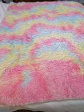 Load image into Gallery viewer, Pastel front tye dye blanket Back is off white Sherpa type material
