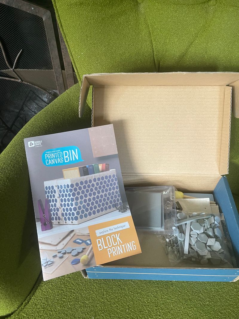 Doodlecrate box for block printed canvas bin Never used but needs new paint